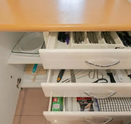 Sara En El Veril Del Duque - Sara Vacation